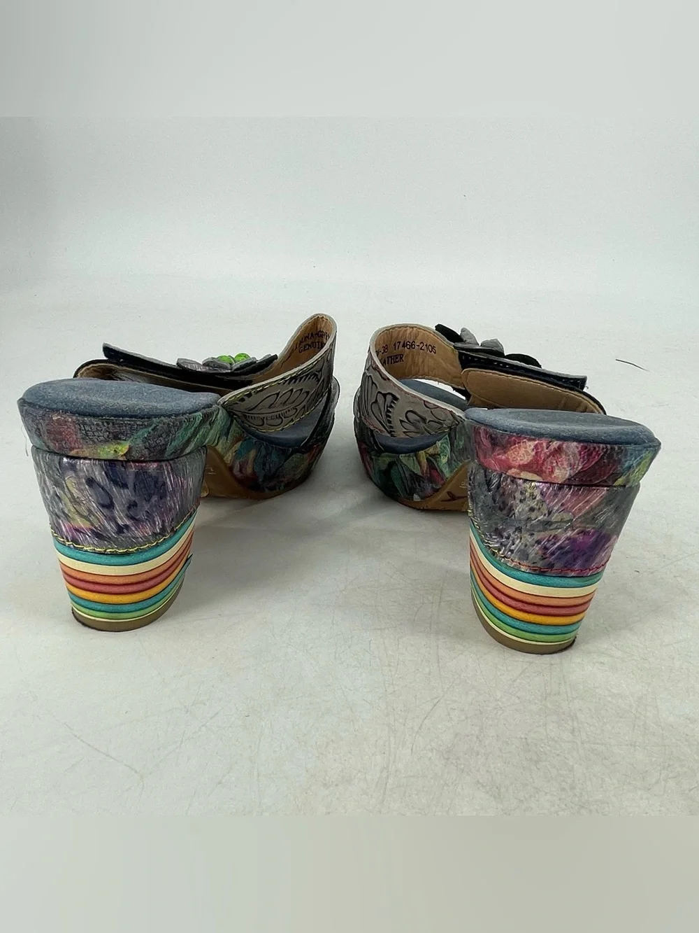 L'Artiste Spring Step Sandals Size 38 7.5 Lilac Painted Leather Rainbow